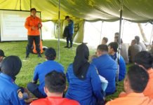 Peserta Ditempa Teknik Penyelamatan Korban dalam Latihan Water Rescue di Pantai Kedu