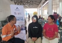 Senyum Dibalik Perban: Mukjizat Kecil dari Operasi Katarak Gratis Tambang Emas Martabe