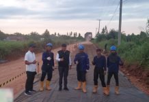 PT OKI Pulp & Paper Mills Dukung Pembangunan Infrastruktur OKI Lewat Program CSR Perbaikan Jalan Pasar Jetty Baung
