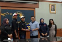 IJP Lampung Kunjungi Pikiran Rakyat, Pelajari Strategi Ketahanan Media Cetak di Era Digital
