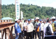 Prabowo Apresiasi Personel Pengaman Bencana Garoga: Masih Kuat?