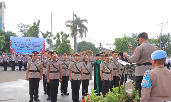 Lima Pejabat Utama dan Satu Kapolsek Polresta Bandar Lampung Resmi Berganti