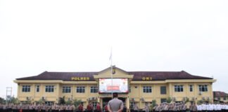 Kapolres OKI Tekankan Kedisiplinan dan Soliditas Antar Fungsi Saat Apel Pagi