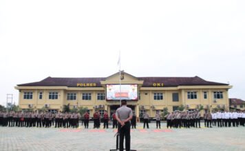 Kapolres OKI Tekankan Kedisiplinan dan Soliditas Antar Fungsi Saat Apel Pagi
