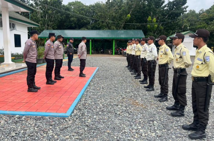 Satbinmas Polres OKI Lakukan Pembinaan dan Pengecekan Satpam di PT Tania Selatan Kebun Burnai Barat