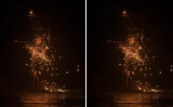 Tiang Listrik Terbakar Akibat Disambar Petir, Desa Embacang Gelap Gulita