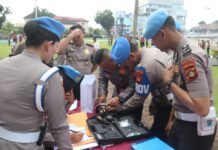 Disiplin Diperketat, Kapolda Sumsel Periksa Senpi Personel