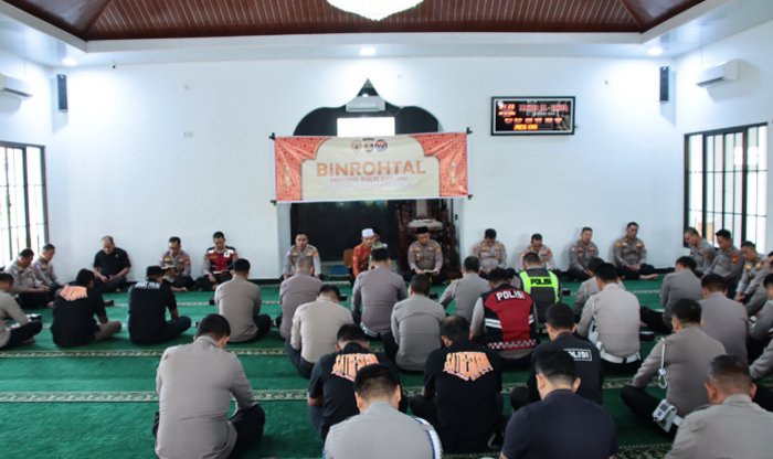 Dibalik Tugas Lapangan, Polres OKI Rawat Ketahanan Batin Lewat Binrohtal