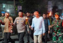 Takbir Bergema, Pawai Keliling Semarakkan Malam Lebaran di Kayuagung