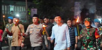 Takbir Bergema, Pawai Keliling Semarakkan Malam Lebaran di Kayuagung