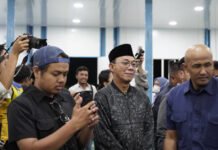 Sahur di Tapsel, Menteri PU Targetkan 254 Huntara Rampung Sebelum Lebaran