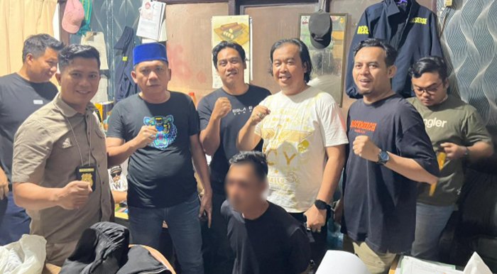 Tersangka Pembunuhan Staf Bawaslu OKU Selatan Serahkan Diri ke Polsek Sukarami