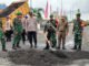TNI-Polri Bersatu untuk Rakyat, Jalan Rusak di Exit Tol Kayuagung Ditambal Bersama