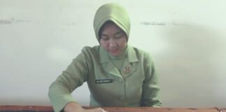 Dari Puskesmas ke Tapis, Ketekunan Asri Menjaga Warisan Lampung Sambil Menggerakkan Ekonomi Keluarga