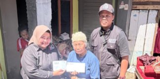 Aksi Nyata Peduli Banjir, Anggota DPRD Bandar Lampung Salurkan Bantuan ke Warga Terdampak