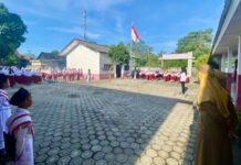 Lewat Upacara Bendera di SDN 10 Kayuagung, BNNK OKI Gaungkan Hidup Sehat Tanpa Narkoba
