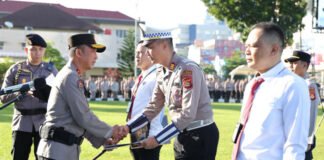 Kapolda Sumsel Beri Penghargaan kepada 48 Personel Berprestasi, dari Ungkap Pupuk Hingga Misi PBB