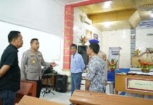 Polres OKI Bersihkan Gereja GPJKO Kayuagung, Perkuat Toleransi Lewat Program Belida