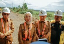 Setelah 30 Tahun Menanti, Jalan Gedong Aji–Umbul Mesir Akhirnya Dibangun, Warga Sambut Haru