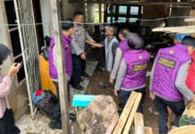 Polda Lampung Pulihkan Trauma dan Salurkan Bantuan untuk Korban Banjir di Way Halim