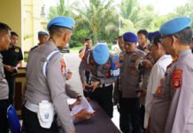 Cegah Penyalahgunaan, Propam Polda Sumsel Cek Senpi Personel Polres OKI