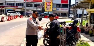 Dukung Program Presisi Kapolri, Kapospol KM 12 Rangkul Warga Marginal Melalui Dakwah