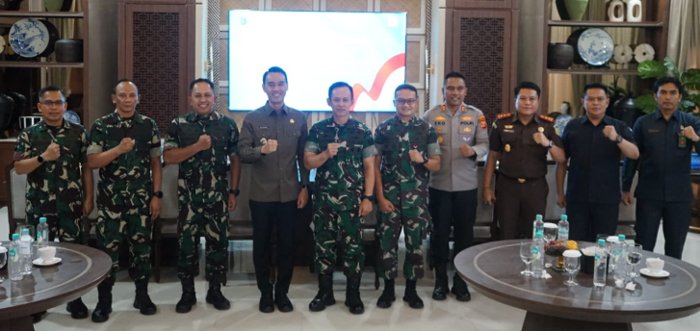 Kunker Pangdam II/Sriwijaya di OKI-OI, Pererat Kemanunggalan TNI dengan Rakyat