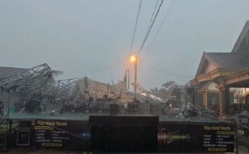 Nyaris Tertimpa Panggung Roboh, Rara LIDA Selamat dari Terjangan Angin Kencang