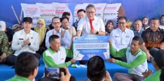 Petani Lampung Selatan Kini Lebih Tenang, Zulkifli Hasan Jamin Pupuk Lancar dan Harga Gabah Stabil
