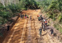 Semangat Tanpa Henti, Hari ke-10 Satgas TMMD Kodim 0402/OKI Genjot Pembukaan Jalan