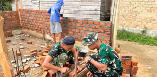 Tak Kenal Lelah, Satgas TMMD Kodim 0402/OKI Genjot Pembangunan RTLH