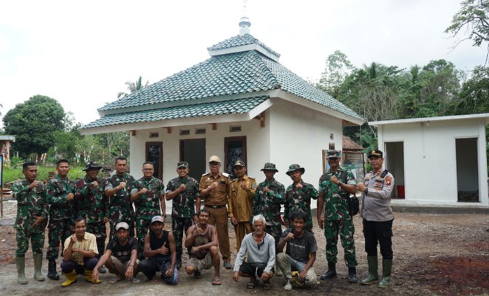 TMMD ke-128 Kodim 0402/OKI-OI Jadi Bukti Nyata Kemanunggalan TNI dan Rakyat di Pelosok Desa