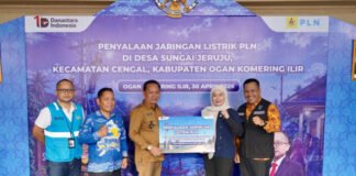 PLN Alirkan Listrik 24 Jam ke Dusun Terpencil di Cengal OKI