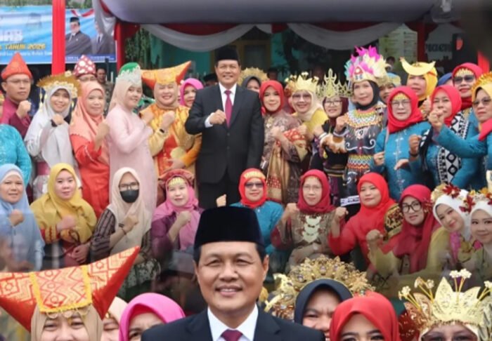 Bupati Muara Enim Pimpin Upacara Hardiknas 2026