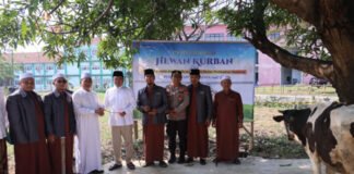 Semarak Idul Adha, Menteri Nusron Salurkan Hewan Kurban ke Ponpes Attaqwa