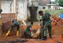 TMMD Ke-128 Kodim 0402/OKI Kebutan Pembangunan MCK di Pematang Sukatani