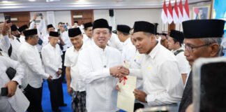 Serahkan 243 Sertipikat Tanah Wakaf di Jawa Tengah, Menteri Nusron: Bagian dari Program Prioritas Nasional Selesaikan Kepastian Hukum Aset Umat