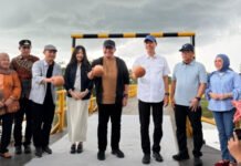 Didampingi Bupati Muchendi, Gubernur Herman Deru Resmikan Infrastruktur Jembatan di OKI