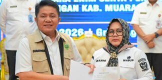 Terima Mandat Sebagai Plt Bupati Muara Enim, Sumarni Pastikan Pelayanan Publik Tetap Berjalan