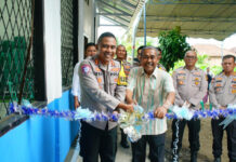 Sambut Hari Bhayangkara ke-80, Kapolres OKI Resmikan MCK untuk Dukung Aktivitas Warga dan TK TPA