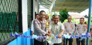 Sambut Hari Bhayangkara ke-80, Kapolres OKI Resmikan MCK untuk Dukung Aktivitas Warga dan TK TPA