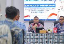 Berikan Pengarahan di Kantah Kota Samarinda, Wamen Ossy: ATR/BPN Harus Jadi Solusi Atas Pembangunan di Kalimantan Timur