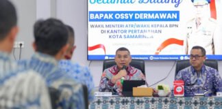 Berikan Pengarahan di Kantah Kota Samarinda, Wamen Ossy: ATR/BPN Harus Jadi Solusi Atas Pembangunan di Kalimantan Timur