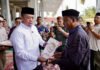 Menteri Nusron Serahkan Sertipikat Tanah Wakaf dan Bantuan MUI untuk Pembangunan Masjid Salman Alfarisi di Aceh Tamiang