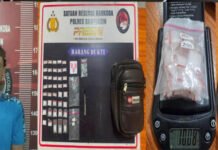 Rumah di Desa Upang Ceria Digerebek, Polisi Temukan Puluhan Paket Sabu Siap Edar