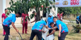 Polda Sumsel Tanam 30 Pohon Produktif di Kawasan Masjid Assa’adah