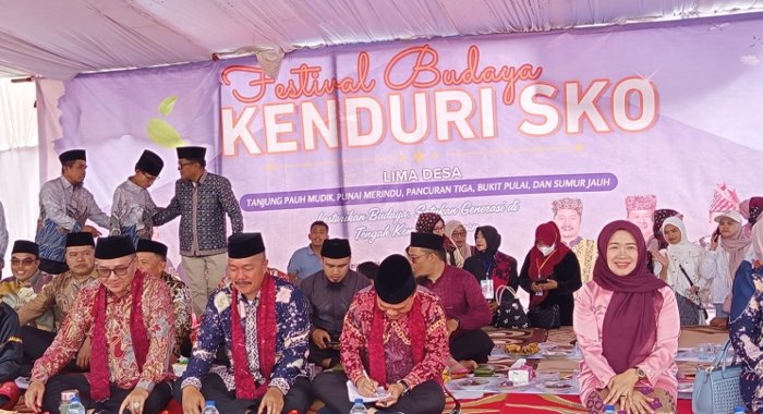 Hadir Kenduri Sko di Tanjung Pauh, Begini Pesan Bupati Kerinci