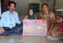 Pemerintah Tiyuh Kibang Yekti Jaya Salurkan BLT DD ke 5 KPM