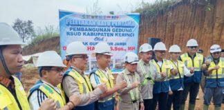 Sah! Gubernur Jambi Letakkan Batu Pertama Sebagai Simbol Dimulainya Pembangunan RSUD Kerinci
