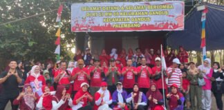 Ratusan Warga RT 17 Kelurahan Gandus Padati Jalan Sehat dan Lomba Senam HUT RI ke-81